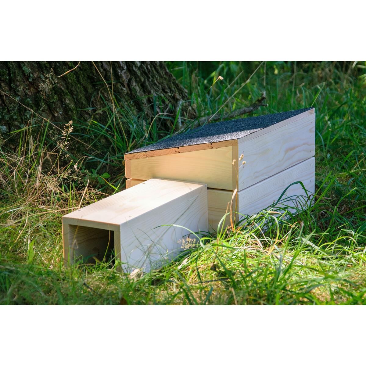 Dobar Igelhaus mit extra langem Eingang